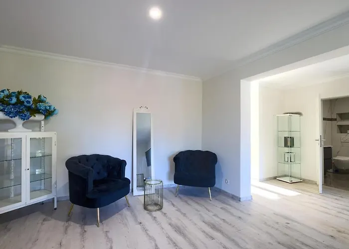 Maison 8 Pers Et 2 Lits Bebes 梅斯